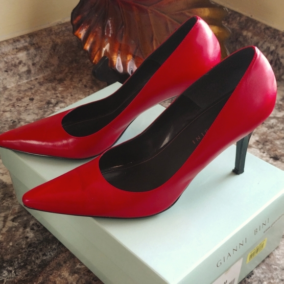 🔥HOST PICK🔥 Gianni Bini Candy 🍎 Red leather  👠 - Picture 2 of 13